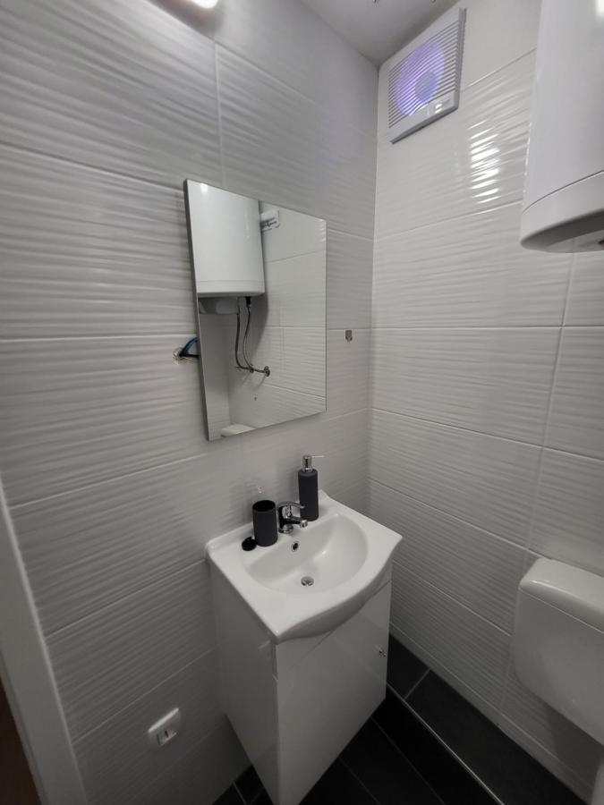 Apartma Jelena Apartment Копер Екстериор снимка